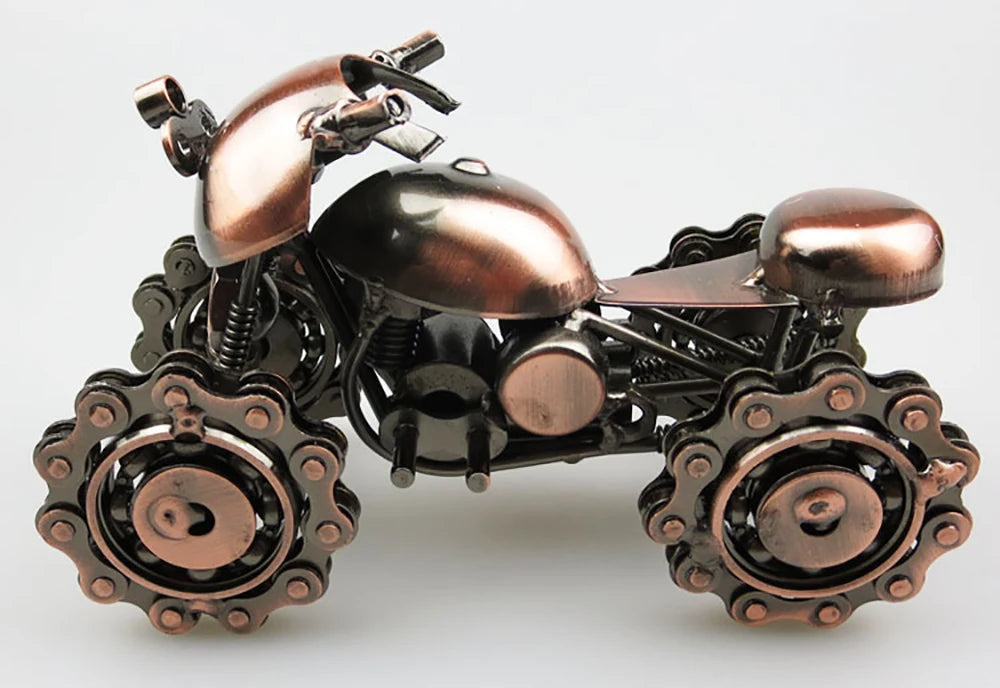 Vroomy - Decorazione con modellini di auto d'epoca, arredamento moderno per la casa, oggetti artigianali in metallo.